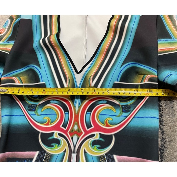 Clover Canyon Printed Short Sleeve V-neck Scuba Mini Sheath Dress - Picture 5 of 6